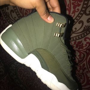 olive green 12s grade school